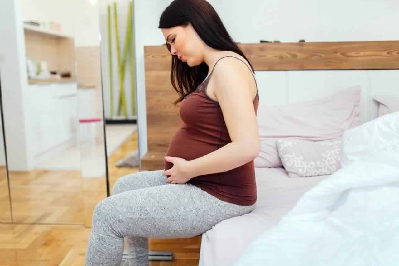 1040 1 الام الثدي من اعراض الحمل - كل اعراض الحمل مختلفة عن بعضها احلام حواء