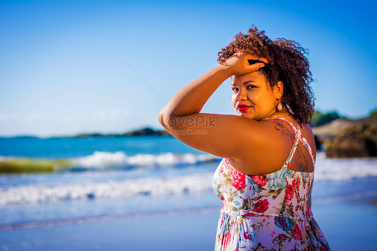 1225 4 صور امراة على البحر - شاهد اجمل صور نساء على البحر احلام حواء